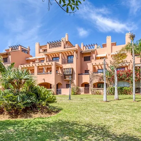 Deluxe Relax With Pool Apartment Estepona